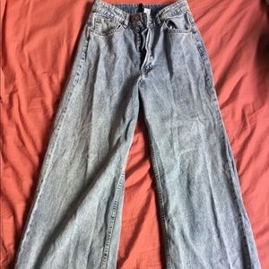 Light wash wide leg jeans